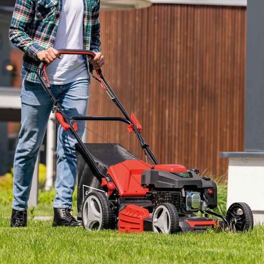 Scheppach MS230-53 Benzin-Rasenmäher – 53 cm Schnittbreite, Radantrieb, 65 L Fangkorb, Mulchfunktion, Seitenauswurf, 7-fach höhenverstellbar, inkl. Öl